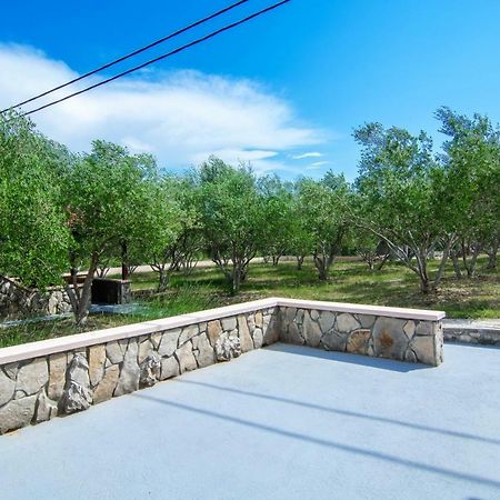 Vacation House Maslina Rupalj Luaran gambar
